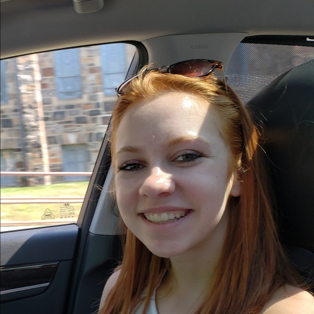 Meet your Posher, Jessica